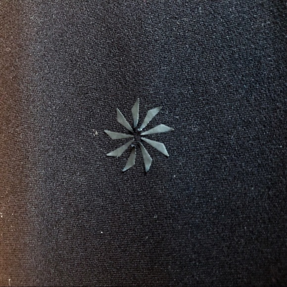 Athleta Peekaboo 7/8 Tight - Picture 4 of 4